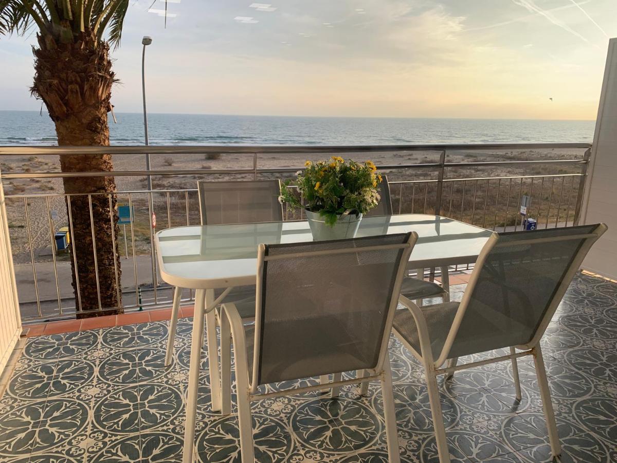 Formentor Apartment Castelldefels Luaran gambar