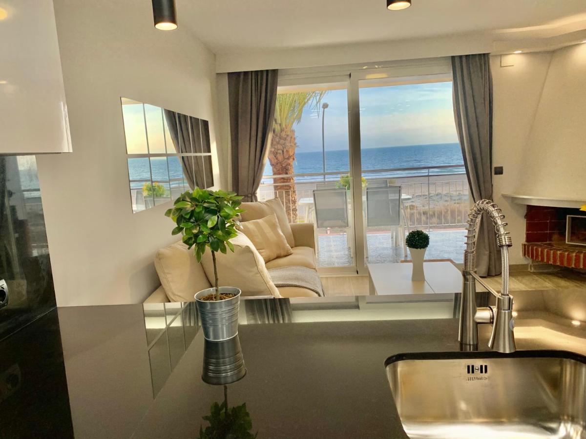 Formentor Apartment Castelldefels Luaran gambar